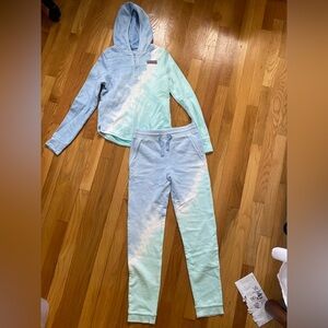 Girl Vineyard Vines Tie-Dye Sweatshirt and Joggers Set